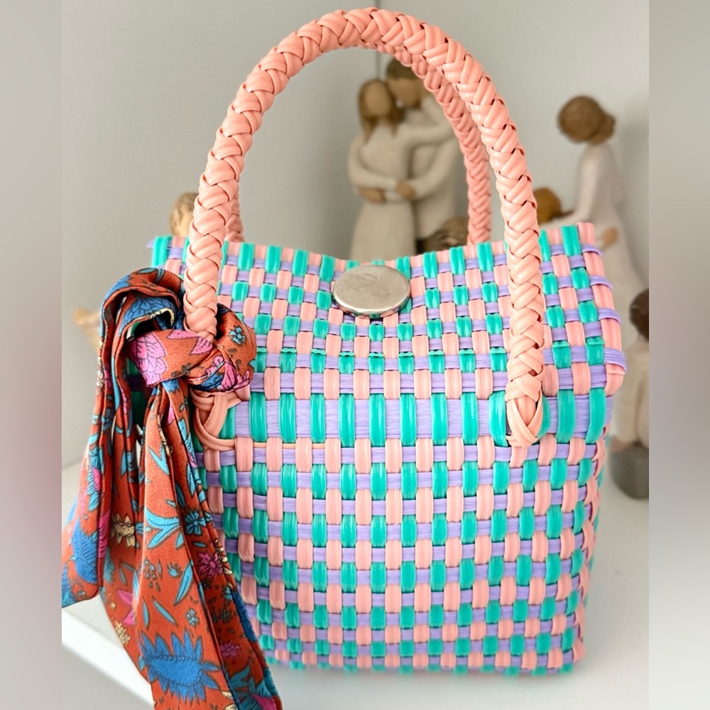 Colorful Woven Handbag with Scarf